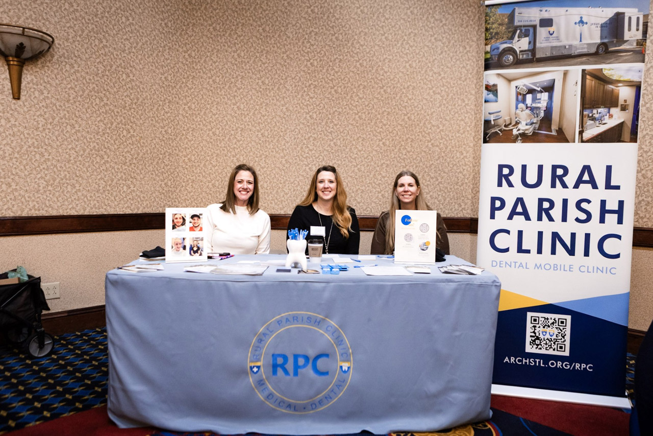Rural Parish Clinic exhibitor booth at the Missouri Oral Health Policy Conference. Supporting better access to dental care.